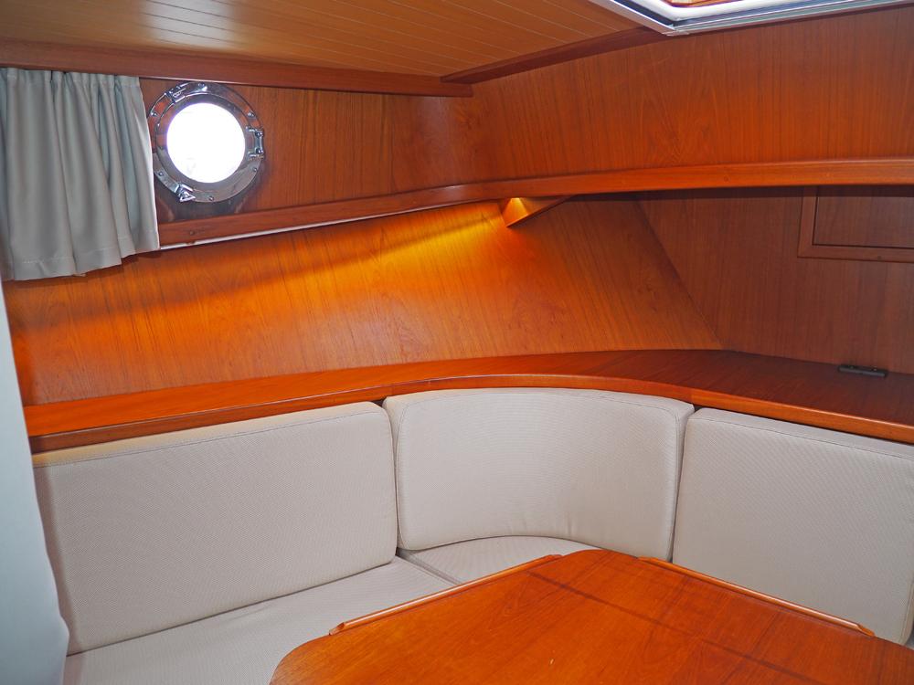 Cabin en avant, H&eacute;bergements